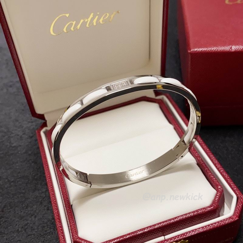 Cartier Bracelet 18k Gold (7) - newkick.cc